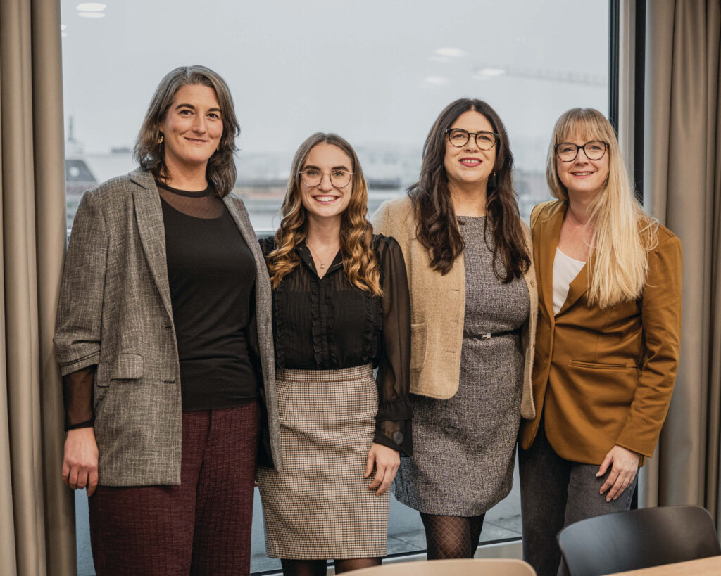 Das-Muehlentor-Hotel-Restaurant-Team-Buero